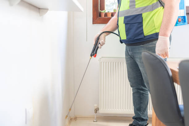 Best Commercial Pest Control Services  in Waterflow, NM